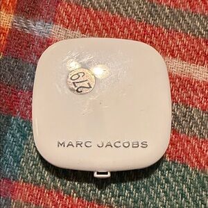 Marc Jacobs Tan Compact Case